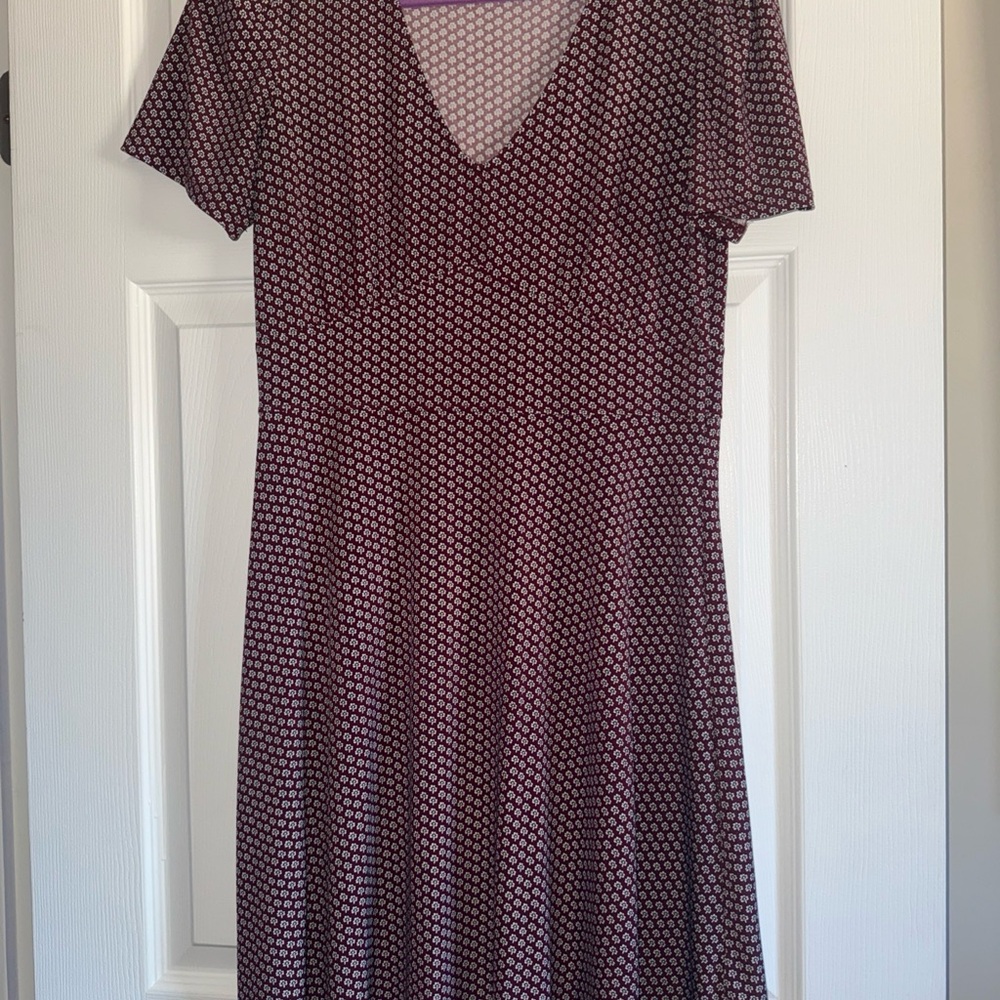 Elegant Red Patterned Dress